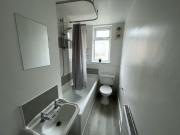 4 bedroom house share to rent