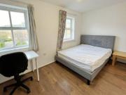 4 bedroom house share to rent