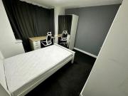 4 bedroom house share to rent