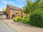 4 Bedroom House Stoke Mandeville Buckinghamshire 93185112