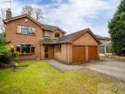 4 Bedroom House Stoke On Trent Staffordshire 92996543