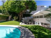 4 Bedroom House To Let in Camps Bay