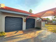 4 Bedroom House To Let in Flora Park