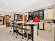 4 Bedroom House To Let in Illovo