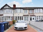 4 bedroom house to let in UB6