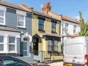 4 bedroom house to rent