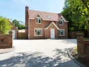 4 bedroom house to rent