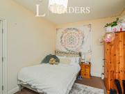 4 bedroom house to rent Devonshire Promenade,...