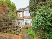 4 bedroom House to rent, Hall Lane, Chingford, London,...