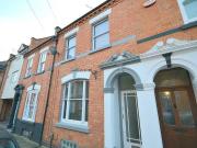 4 bedroom House to rent, Lower Thrift Street,...