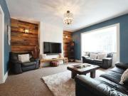 4 Bedroom House Wakefield Leeds 92511190