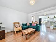 4 Bedroom House Watford Hertfordshire LS97813510