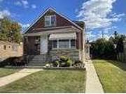 4 bedroom in Chicago Illinois 60638