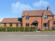4 Bedroom Link Detached House
