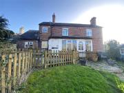 4 bedroom link detached house for sale