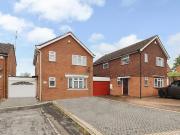 4 bedroom link detached house for sale