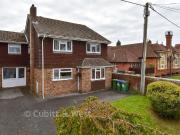 4 bedroom link detached house for sale