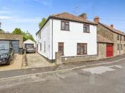 4 bedroom link detached house for sale