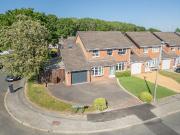 4 bedroom link detached house for sale