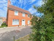 4 bedroom link detached house for sale