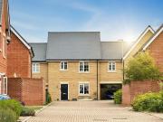 4 bedroom link detached house for sale