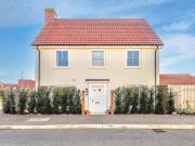 4 bedroom link detached house for sale