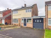 4 bedroom link detached house for sale