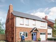4 bedroom link detached house for sale in Belgrave...
