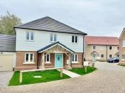 4 Bedroom Link Detached House For Sale In Braintree