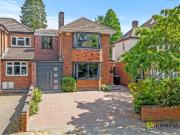 4 bedroom link detached house for sale in Cannon Park...