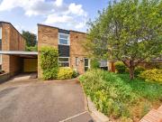 4 bedroom link detached house for sale in Castle Close,...