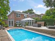 4 Bedroom Link Detached House For Sale In Loughton, Essex