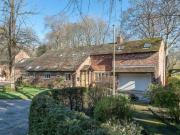 4 Bedroom Link Detached House For Sale In Macclesfield,...