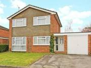 4 bedroom link detached house for sale in Severn Gardens...