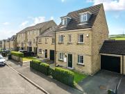 4 bedroom link detached house for sale in Woodsley Fold,...