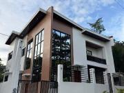 4 Bedroom Luxury Home with Private Pool and Scenic Views...