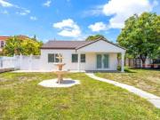 4 bedroom luxury Villa for sale in Hialeah, Florida