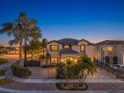 4 bedroom luxury Villa for sale in Hialeah, Florida