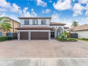 4 bedroom luxury Villa for sale in Miami Terrace Mobile... 4 bedroom luxury Villa for sale in Miami Terrace Mobile...