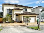 4 bedroom luxury Villa for sale in Miami Terrace Mobile...