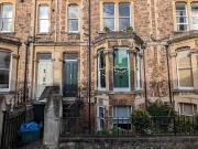 4 bedroom maisonette available end of November