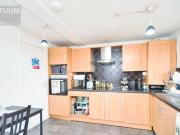 4 Bedroom Maisonette For Rent In Bow, London