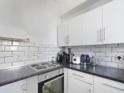 4 bedroom maisonette for rent in Kentish Town Road,...