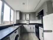 4 bedroom maisonette for rent in Kinson Road,...