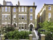 4 bedroom maisonette for sale