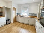 4 bedroom maisonette to rent