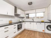 4 bedroom maisonette to rent