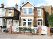 4 bedroom maisonette to rent