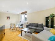 4 bedroom mews to rent