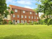 4 bedroom Mid Terrace House for sale, Hedgerow Walk,...